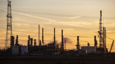 Пл. Димитров: Ще има сътресения, ако държавата се опита да поеме „Нефтохим“