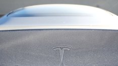 Tesla изтри 80 млрд. долара от пазарната си капитализация за един ден