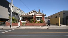 Цените на жилищата в Австралия растат през август, макар и с по-бавен темп