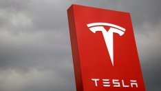 Дългоочакваният електрически камион на Tesla идва до месец