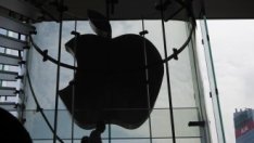 И Apple преговаря с холивудски студиа за права за излъчване 