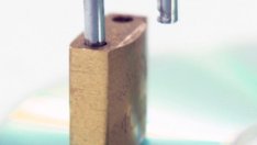 Германската полиция затвори най-големия немски сайт за поточно кино 