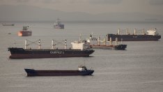 Според Русия атаката срещу Севастопол може да е от кораб по програмата за износа на украинско зърно