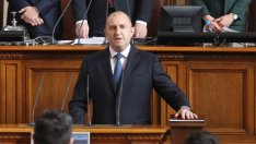 Румен Радев връчва проучвателен мандат за съставяне на правителство на 5 декември