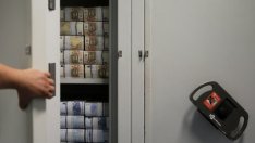 Големите централни банки се завръщат към европейския дълг