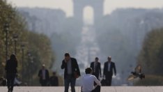 Бизнес активността в еврозоната се забавя през април