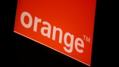 Orange отрече да е сключила сделка за Vivendi