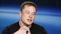 Илон Мъск е първият човек в историята, който загуби 200 млрд. долара