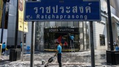 Процъфтяващата търговия с фалшиви документи в Тайланд