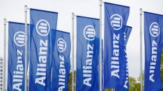 Allianz печели по над 1 млрд. евро на месец