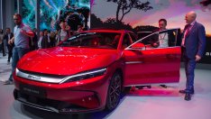 Европейските автоконцерни са гневни на Европа, че постла червения килим за BYD