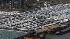 Китайските производители на електромобили предлагат нови потребителски стимули