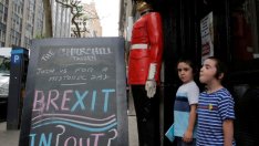 Британска петиция събра над половин милион подписа за нов референдум