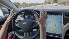 Цената на напълно автономната система на Tesla се вдига до 15 хил. долара