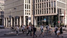 ЕЦБ: Ръстът на заплатите в еврозоната ще се забави през тази година