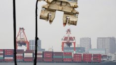 Недостигът в доставките удари и икономиката на Япония