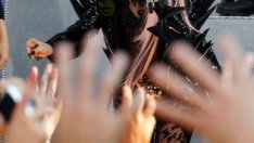 Новият албум на Лейди Гага мина 1 млн. продажби в дебютната седмица 