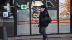 Рано сутрин магазините може да работят само за възрастни, обсъжда Щабът