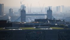 По-силният растеж на британската икономика няма да я спаси от рецесията