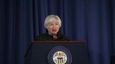 Йелън: Агресивно увеличаване на лихвите би застрашило икономиката