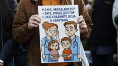 Бивш здравен министър: Заплатите на лекарите да не зависят от преминалите пациенти