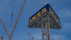IKEA предупреди, че проблемът с доставките вероятно ще продължи още една година