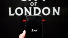 Конкурентите на Uber се мобилизират, докато бъдещето ѝ в Лондон е неясно