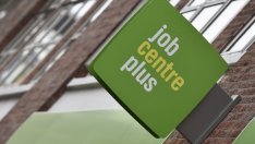 Процъфтяващият трудов пазар на Острова създава проблеми за компаниите