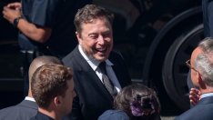 Американският борсов регулатор се опитва да принуди Мъск да даде показания за Twitter