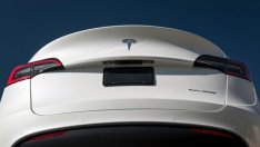 Tesla не може да обещае автономна кола за тази година