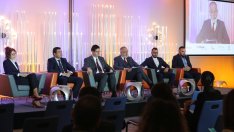 Пътят на инвеститора между растящи лихви, забавящ се растеж и неустойчива геополитика