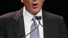 Бернанке е „по-голяма заплаха“ за САЩ от фискалната пропаст