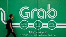 Toyota инвестира 1 милиард долара в компанията за превоз на пътници Grab