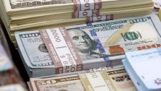 Твърде много кеш преследва твърде малко активи