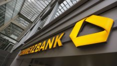 Commerzbank вика на помощ консултантите от McKinsey