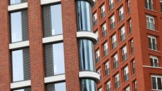 Месечният ръст на цените на жилищата във Великобритания достигна 16-годишен връх