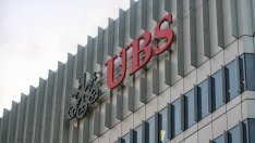 UBS с рекордна печалба, поглъща напълно местното банкиране на Credit Suisse