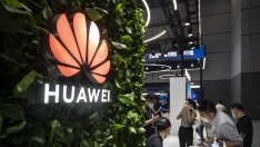 Huawei лицензира 5G патенти към конкурент, докато търси нови източници на приходи