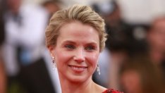 Мариса Майер си тръгва от Yahoo с 260 млн. долара 
