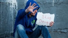 Учениците в България пробват за първи път наркотици на 14 години