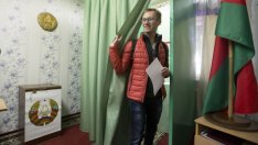 Четирима кандидати се борят за президентския пост в Беларус