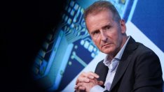 Херберт Дийс: Volkswagen е готов да скъси дистанцията с Tesla още тази година