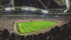 Как коронакризата повлия на футбола и какви са финансовите ефекти от нея