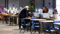 Amazon, Hilton и Starbucks ще наемат хиляди бежанци в Европа