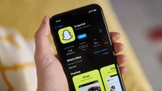 Snap отчете загуба за тримесечието и даде мрачна прогноза