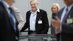 Финансовата акула, която винаги плува срещу течението