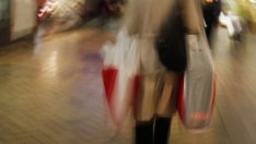 Спад в продажбите на дребно в Австралия през май на месечна база 