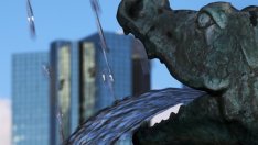 Bloomberg: Deutsche Bank преговаря за финансова помощ