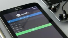 Стойността на Spotify се покачва в очакване на листването