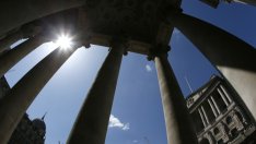 АЦБ: Британската финансова стабилност стои пред "предизвикателни" перспективи